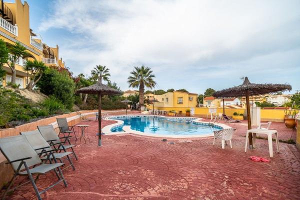 Independent chalet for sale in Casa o chalet en Calle del Bosque, 16, San Fulgencio, San Fulgencio
thumbnail 2