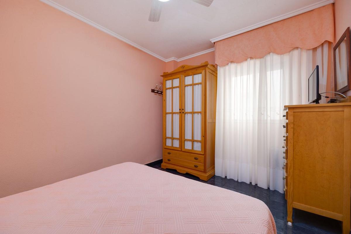 Venta de piso en Piso en Avenida de la Purisima, 21, Playa del Cura, Torrevieja, Torrevieja
photo 5