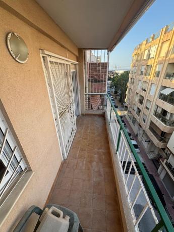 Venta de piso en Piso en Rb Juan Mateo Garcia, Centro - Muelle Pesquero, Torrevieja, Torrevieja
 photo 2