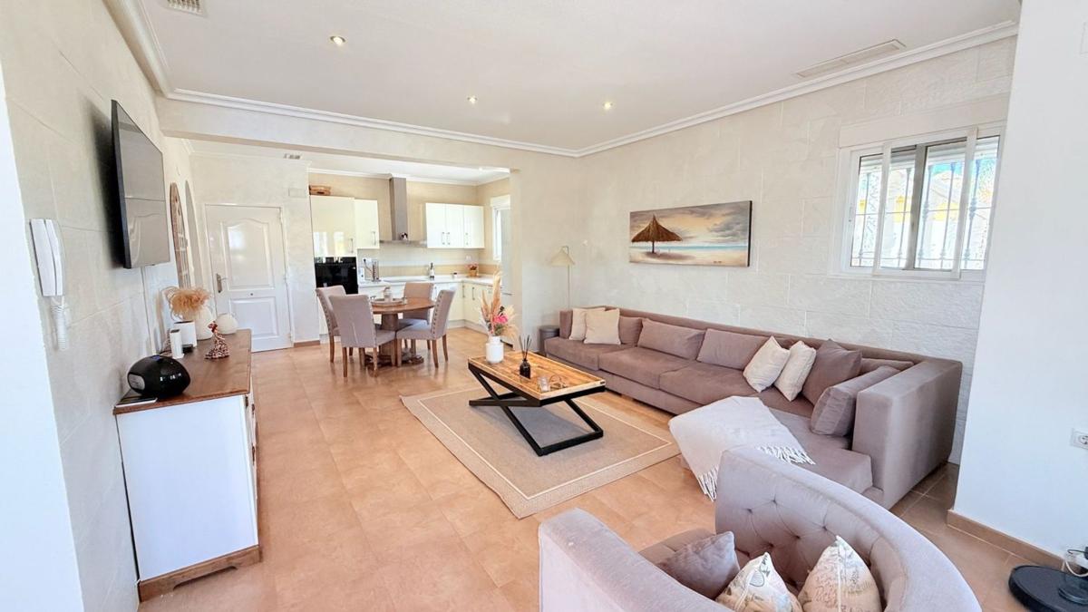 Продажа загородного участка в  Finca rústica en Catral , Катрал photo 4