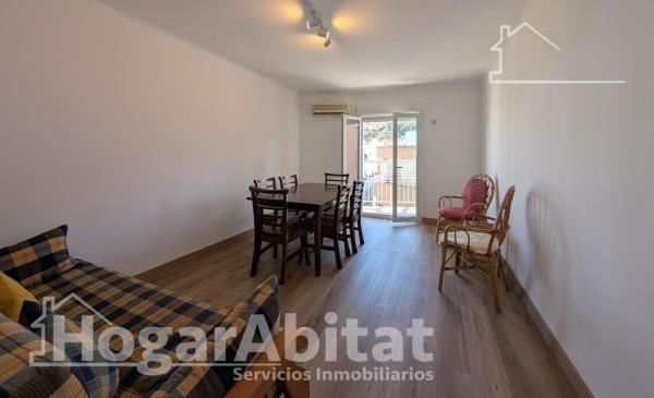 Piso en venta en Piso en Calle de Agost, Carolinas Bajas, Alicante / Alacant, Alicante / Alacant photo 1