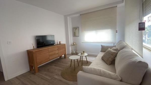 Venta de piso en Piso en Avenida d'Aguilera, 17, Benalúa, Alicante / Alacant, Alicante / Alacant
 photo 2