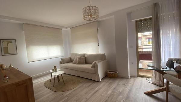 Venta de piso en Piso en Avenida d'Aguilera, 17, Benalúa, Alicante / Alacant, Alicante / Alacant
 photo 3