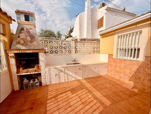 Duplex en venta en Dúplex en Calle Gabriela Mistral, Zona los Frutales, Torrevieja, Torrevieja photo 1