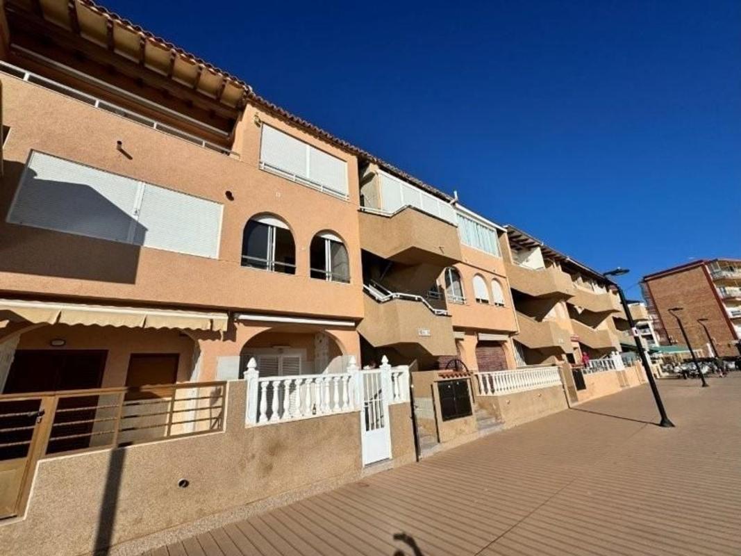 Venta de piso en Piso en Gaspar Perrelló, Torrevieja, Torrevieja
photo 2