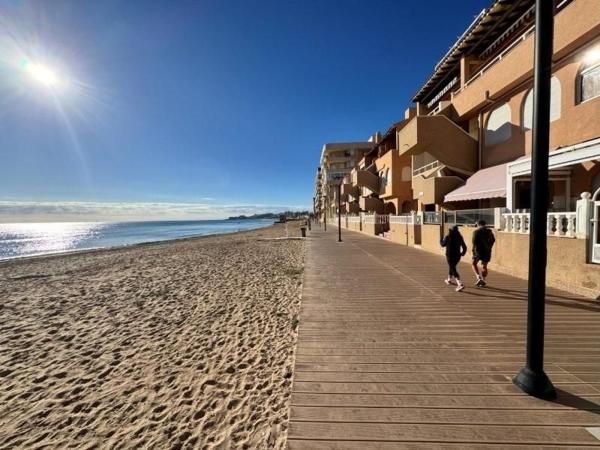 Venta de piso en Piso en Gaspar Perrelló, Torrevieja, Torrevieja
 photo 3