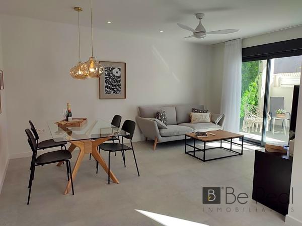 Sale of flat in Town Zone, Pilar de la Horadada
 photo 1