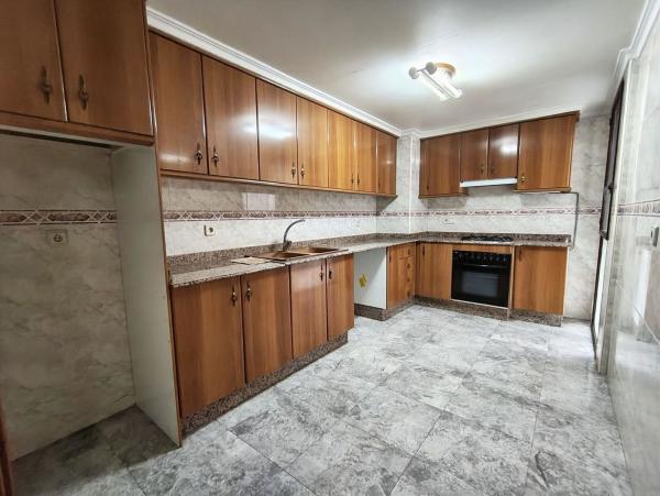 Sale of flat in Piso en Calle Enginyer Colomina Raduán, Barri Zona Nord, Alcoy / Alcoi, Alcoy
 photo 1