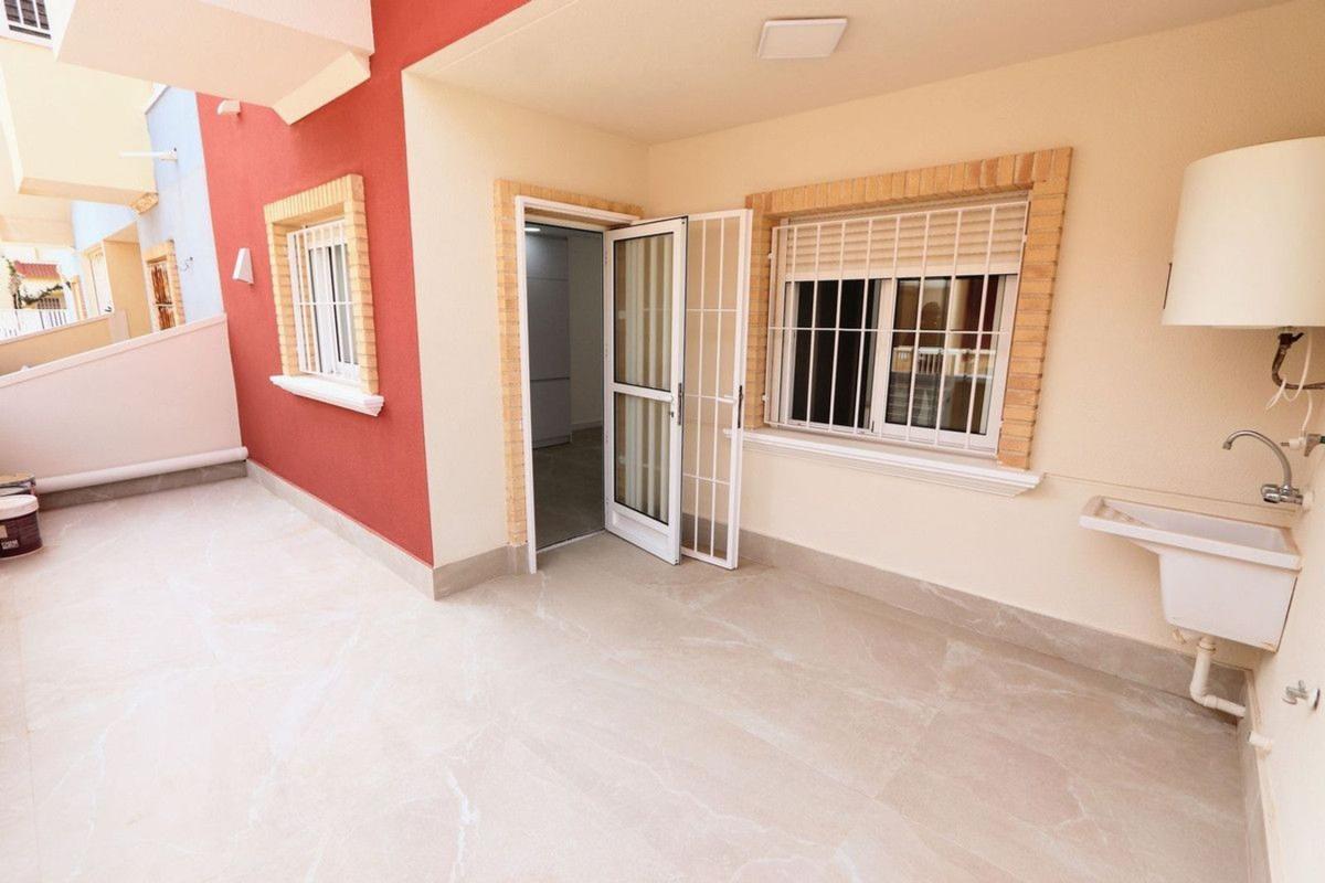 Sale of apartment in Piso en Torre de la Horadada, Pilar de la Horadada, Pilar de la Horadada
photo 5