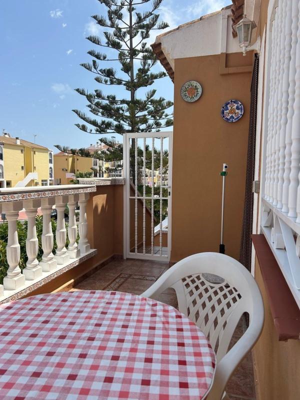 Venta de duplex en Dúplex en Urbanización Lago Mar Playa I, La Veleta, Torrevieja, Torrevieja photo 5