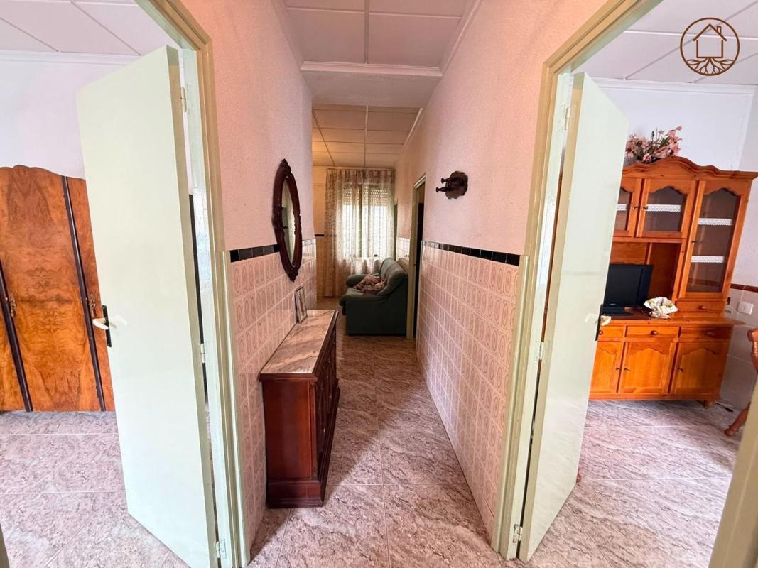 Недвижимость на продажу и в аренду в Испании photo 2