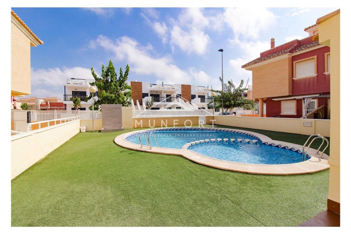 Sale of apartment in Piso en El Mojón, Pilar de la Horadada, Pilar de la Horadada
photo 1