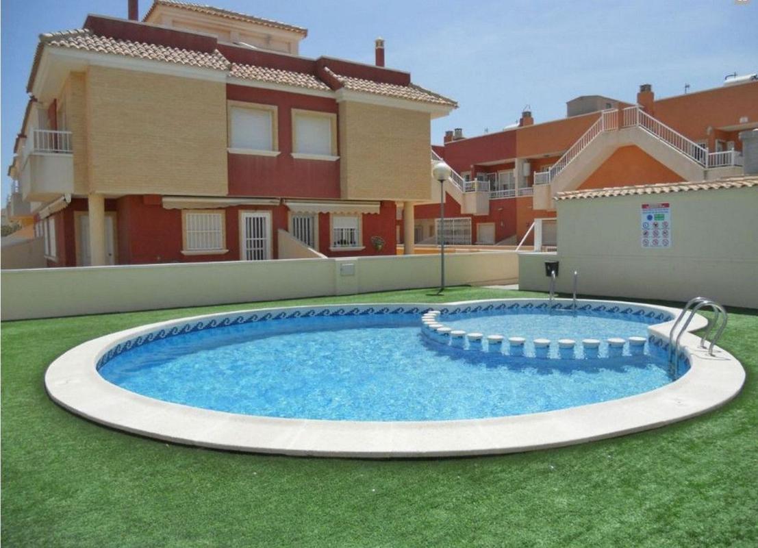 Sale of apartment in Piso en Zona Pueblo, Pilar de la Horadada, Pilar de la Horadada
 photo 2