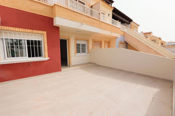 Sale of flat in Piso en Zona Pueblo, Pilar de la Horadada, Pilar de la Horadada
 photo 3