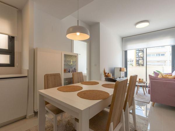Sale of flat in Piso en Antonio Machado, Torrevieja, Torrevieja
 photo 4