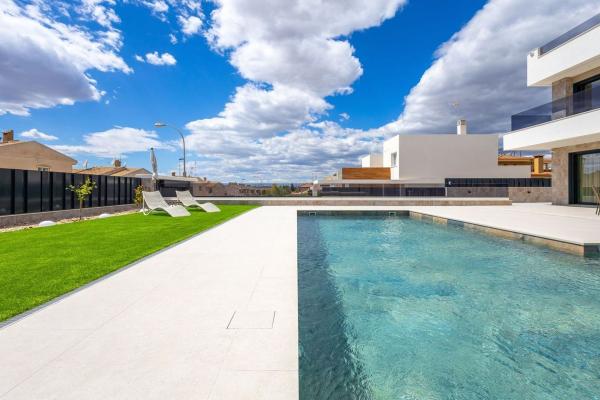 Casa o chalet independiente en Aguas Nuevas, Torrevieja photo 1