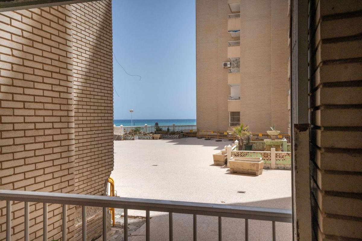Sprzedaż mieszkania w Piso en Avenida Doctor Mariano Ruiz Canovas, Playa de los Locos, Torrevieja, Torrevieja
photo 2