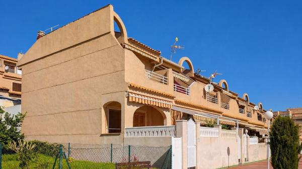 Chalet adosado en Calle Málaga, Arenales del Sol, Elche / Elx photo 4