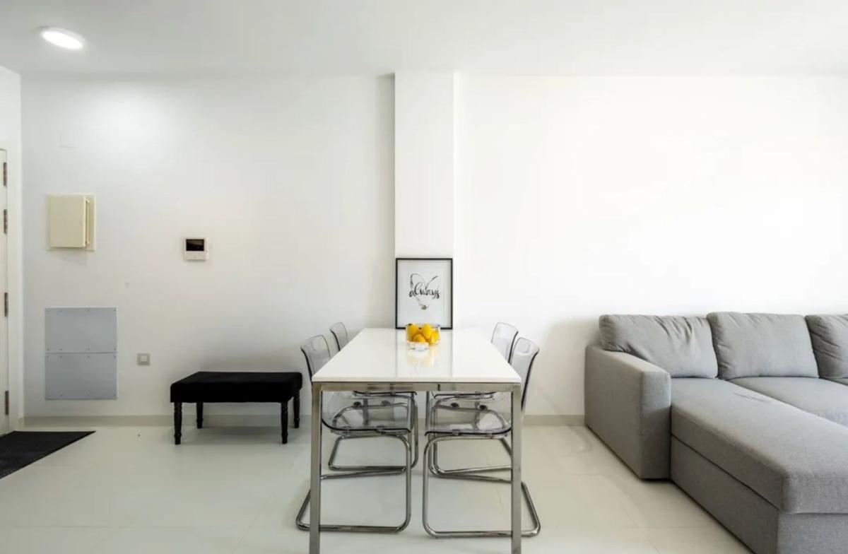 Продажа квартиры на Piso en Avenida de las Cortes Valencianas, 29, Parque Acuático - Sector 25, Torrevieja, Торревьеха
photo 3