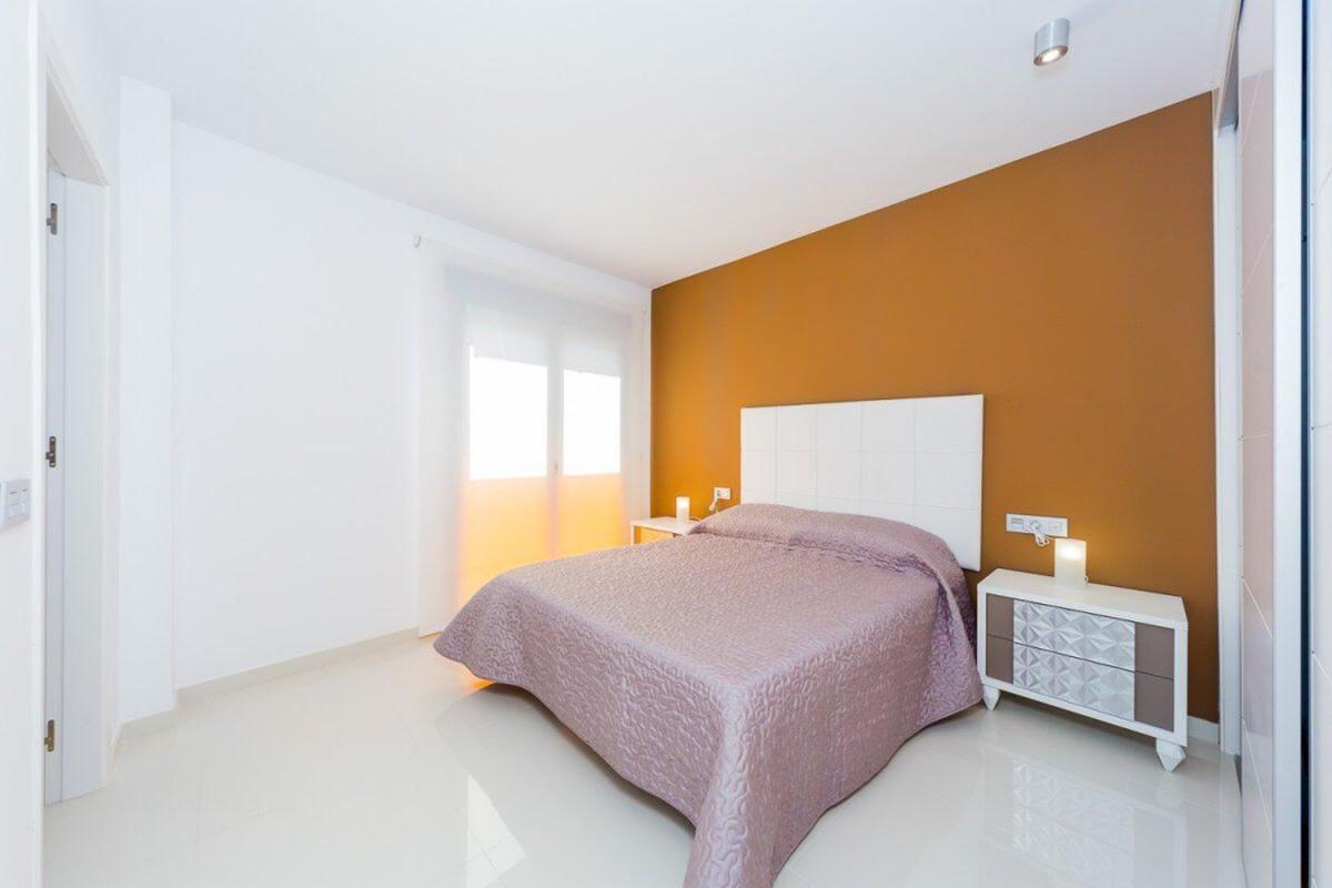 Продажа квартиры на Piso en Calle Manuel Galián, 13, Avenida Habaneras - Curva de Palangre, Torrevieja, Торревьеха
photo 5