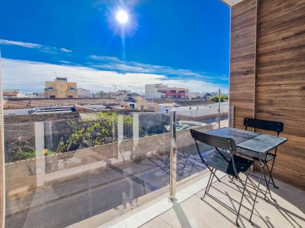 Venta de piso en Piso en Calle Oviedo, Zona Pueblo, Pilar de la Horadada, Pilar de la Horadada
photo 1