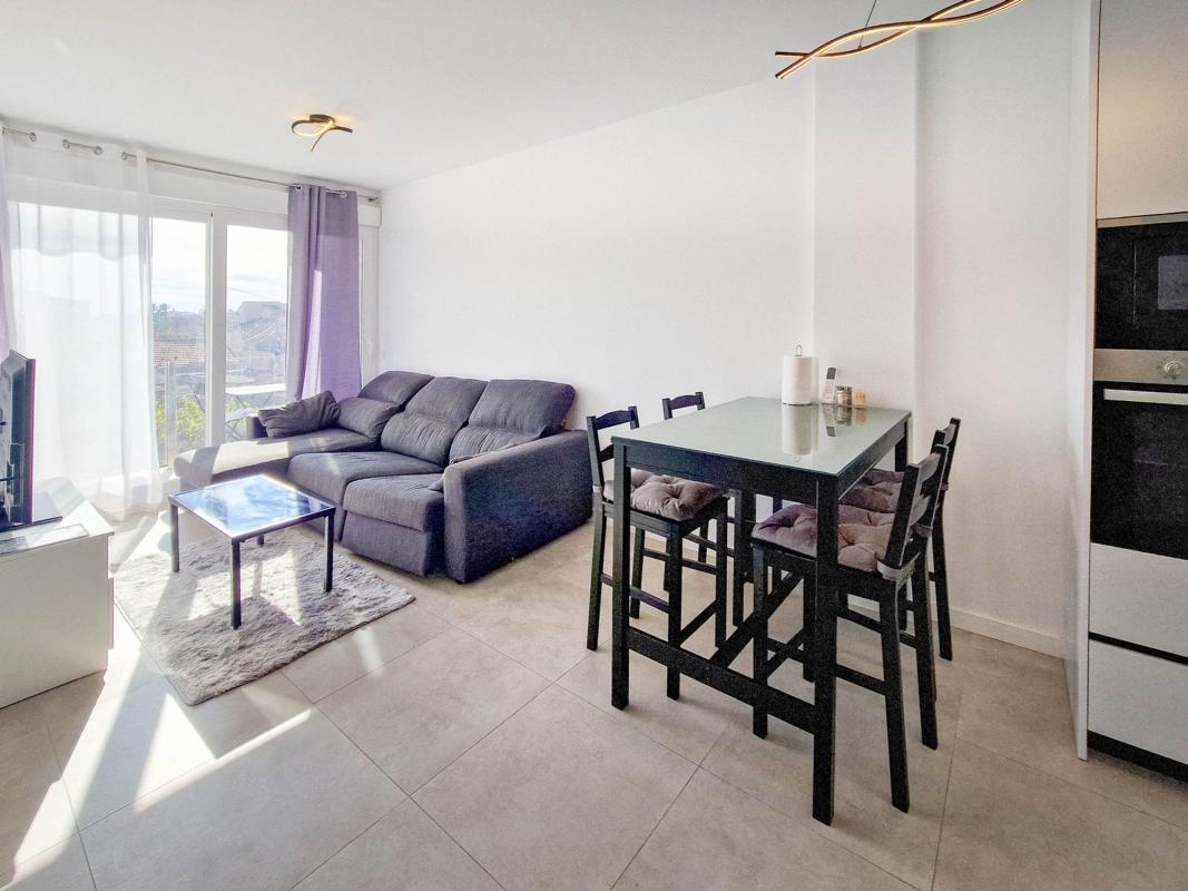 Venta de piso en Piso en Calle Oviedo, Zona Pueblo, Pilar de la Horadada, Pilar de la Horadada
 photo 2