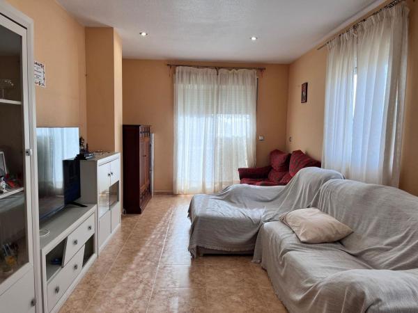 Venta de piso en Piso en Zona Pueblo, Pilar de la Horadada, Pilar de la Horadada
thumbnail 1