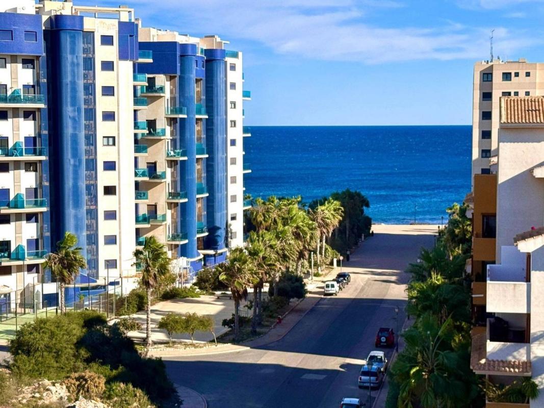 Продажа квартиры на Piso en Punta Prima, Torrevieja, Торревьеха
photo 1