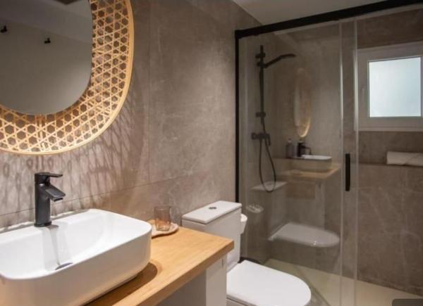 Building Residential of 300m2 for sale in Benidorm thumbnail 1
