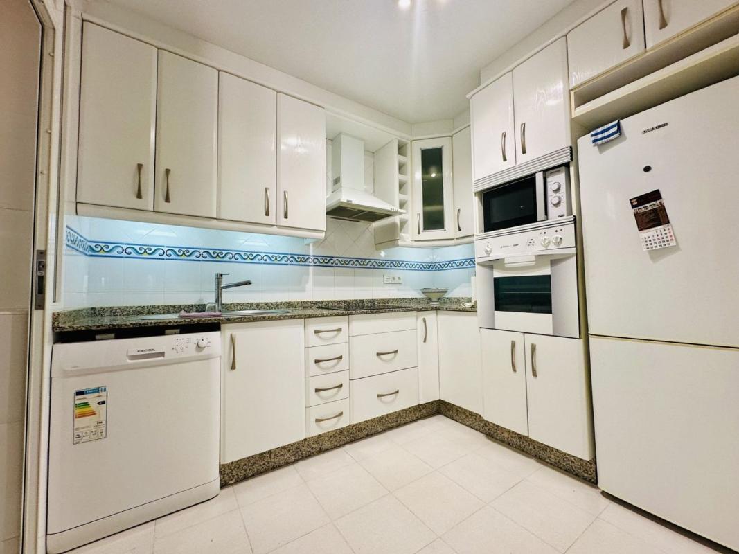 Properties for sale and rent in Spain photo 2