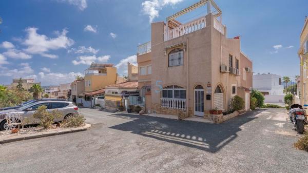 Частный шале на продаже в Casa o chalet en San Fulgencio, Сан-Фульхенсио photo 1