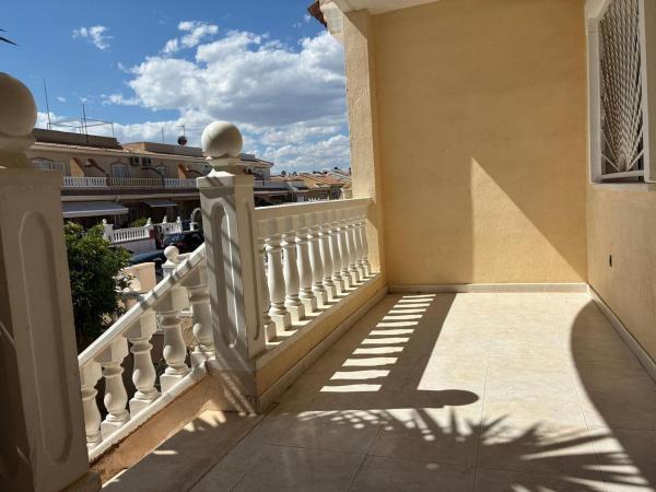 Casa o chalet independiente en Calle Golda Meir, 54, Benijofar photo 4