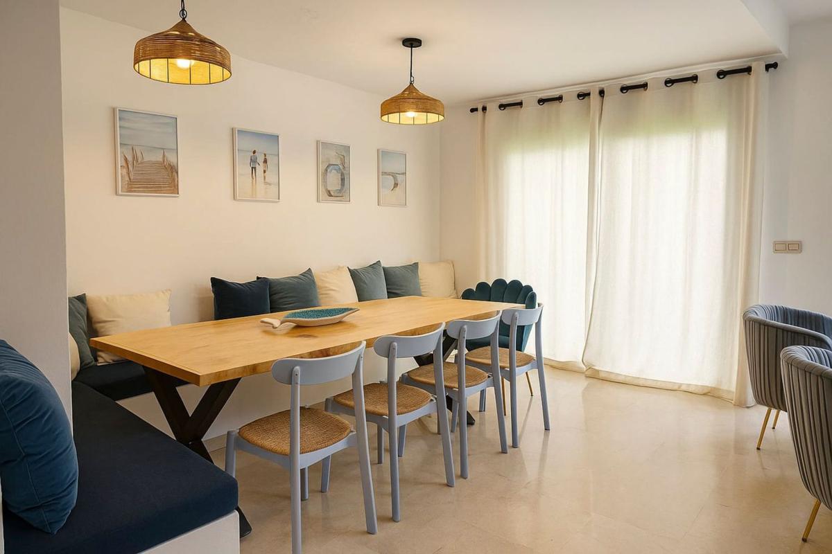 Venta de chalet adosado en Chalet adosado en Calle del Estanque s/n, Cancelada, Estepona , Estepona photo 2