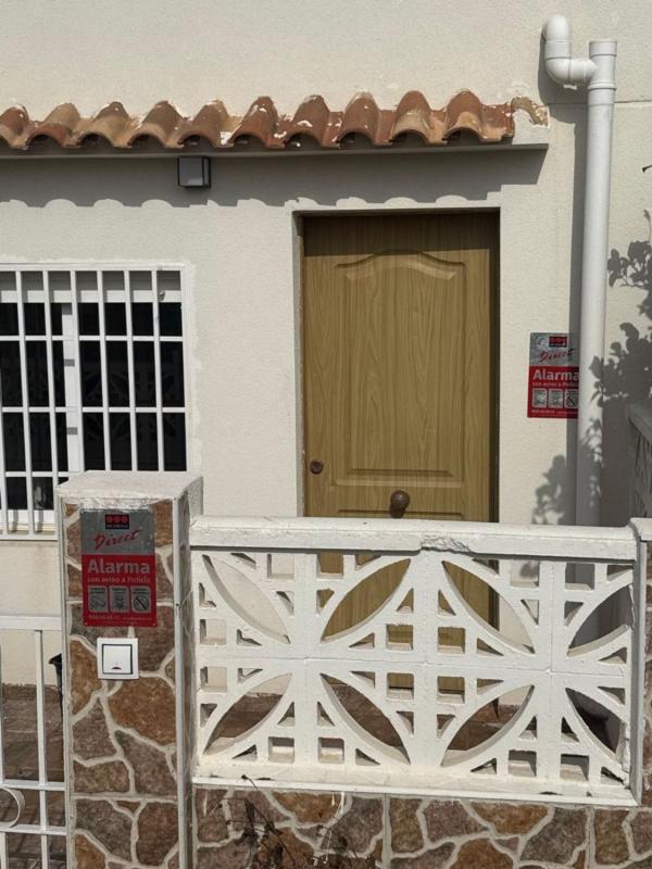 Продажа отдельного шале в Casa o chalet en La Siesta - El Salado - Torreta, Torrevieja, Торревьеха photo 4