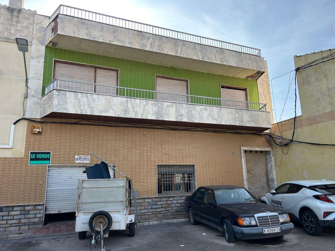 Sale of townhouse in Chalet adosado en Calle Mayor, San Isidro , San Isidro photo 1