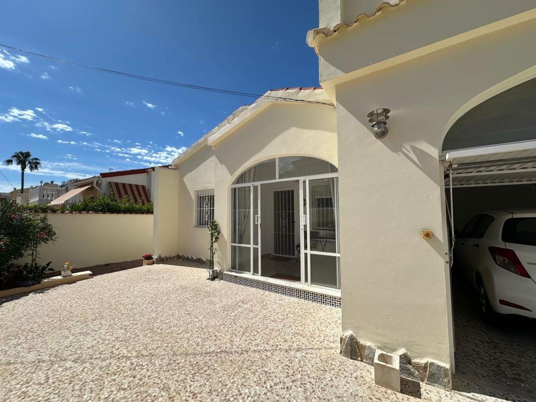 Sale of independent chalet in Casa o chalet en San Fulgencio, San Fulgencio
photo 1