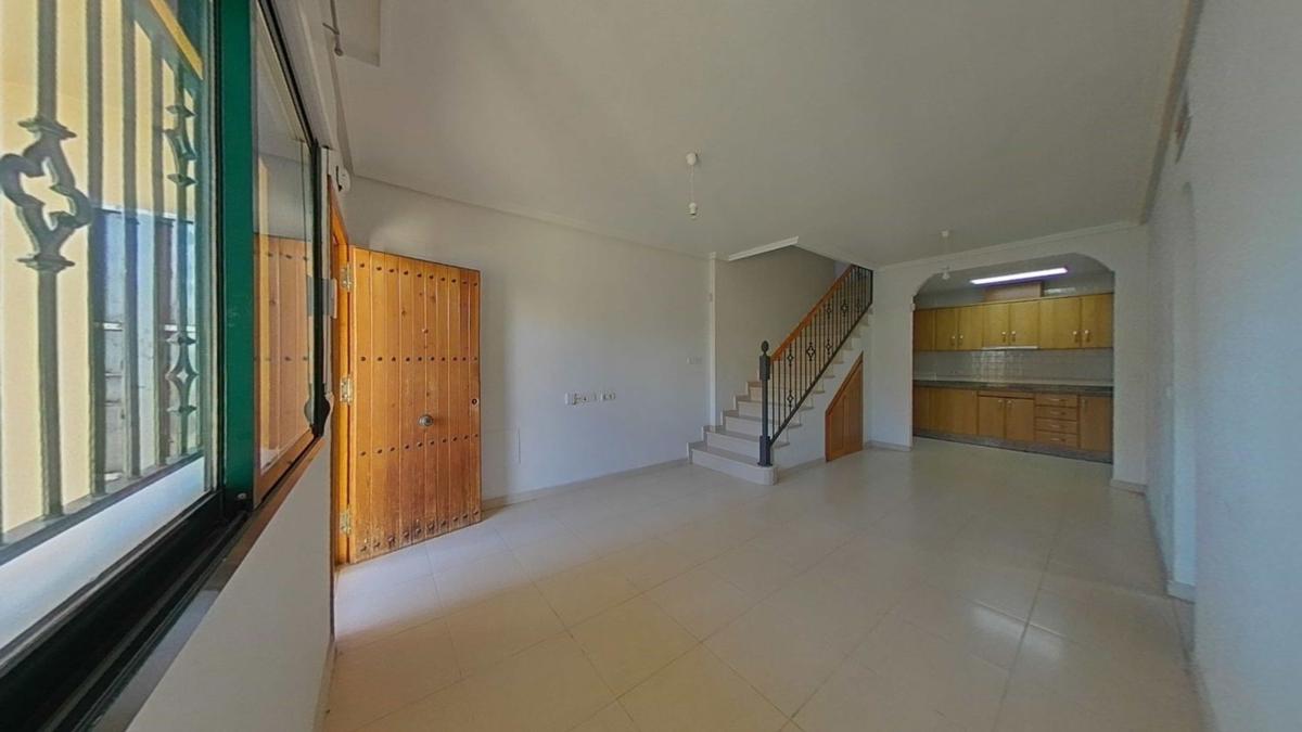 Venta de chalet adosado en Chalet adosado en Calle Ciudad Real, Almoradí , Almoradí photo 2