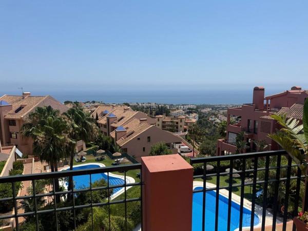 Chalet wolnostojący na sprzedaż w  Casa o chalet en Sitio de Calahonda, Mijas, Mijas photo 1