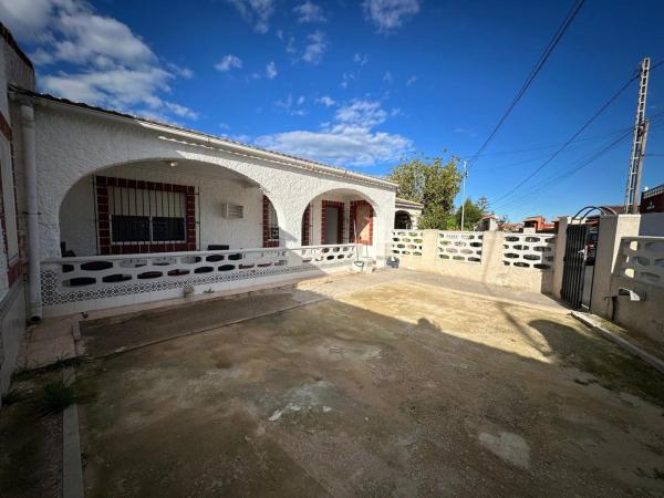 Chalet adosado en Avenida de la Luz, Monte Zenia, Orihuela photo 4
