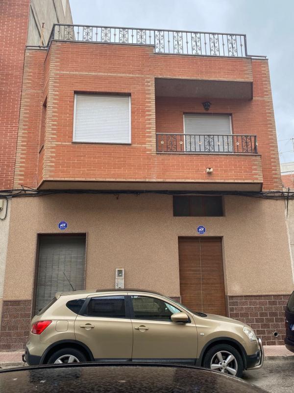Venta de chalet adosado en  Chalet adosado en Calle General Primo de Rivera, Callosa de Segura , Callosa de Segura photo 2