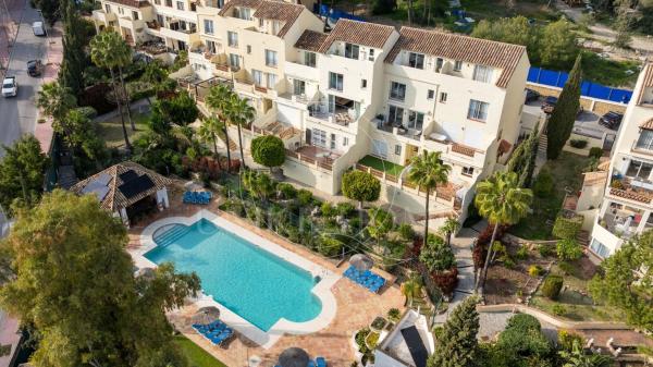 Venta de piso en Piso en Avenida del Golf, Aloha, Marbella, Marbella
photo 1