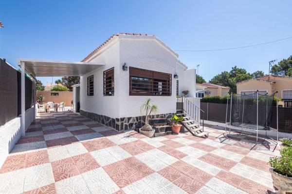 Casa o chalet independiente en Calle París, 37, San Fulgencio photo 1