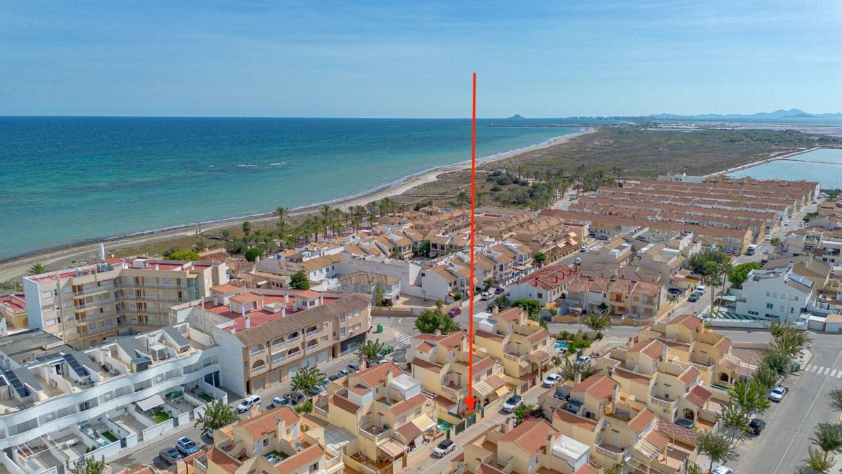 Venta de chalet adosado en Chalet adosado en Avenida de las Salinas, 18, El Mojón, Pilar de la Horadada , Pilar de la Horadada photo 2