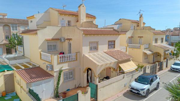 Chalet adosado en Avenida de las Salinas, 18, El Mojón, Pilar de la Horadada photo 3
