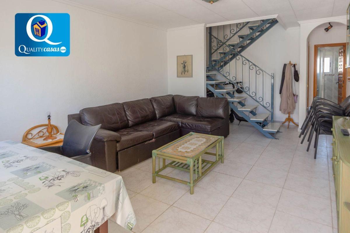Продажа таунхауса в  Chalet adosado en San Fulgencio , Сан-Фульхенсио photo 3