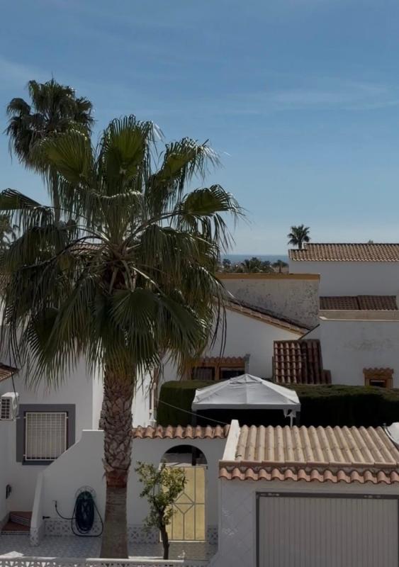 Sprzedaż szeregowego domku w Chalet adosado en Calle Júpiter, 118, La Florida, Orihuela , Orihuela photo 3