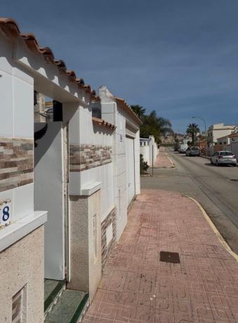 Chalet adosado en Calle Júpiter, 118, La Florida, Orihuela photo 4