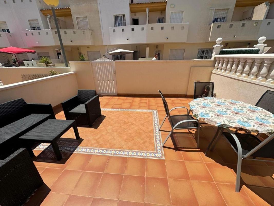 Sale of townhouse in  Chalet adosado en Calle del Mar, Aguamarina, Orihuela , Orihuela photo 4