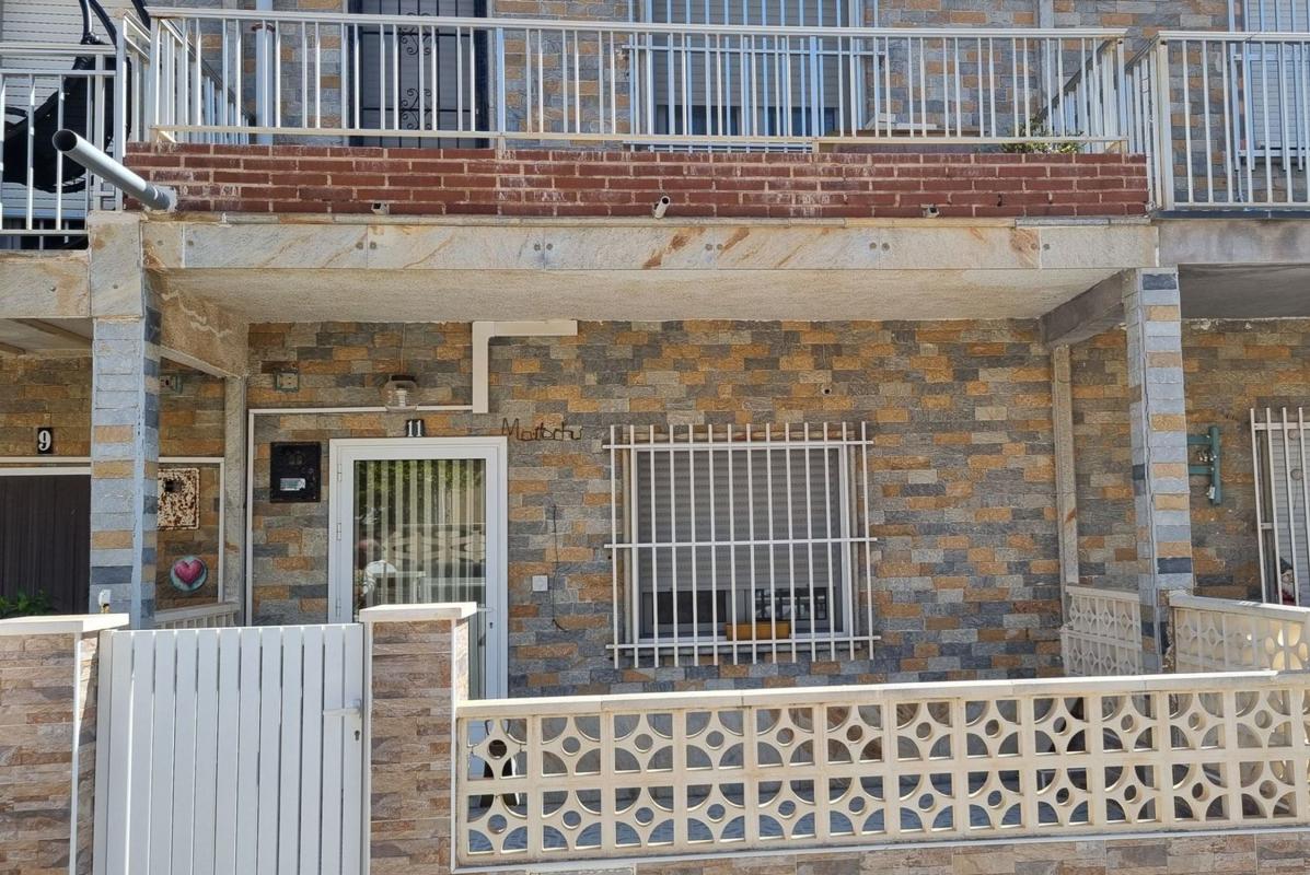 Venta de chalet adosado en  Chalet adosado en Calle Ebro, 11, Torre de la Horadada, Pilar de la Horadada , Pilar de la Horadada photo 2