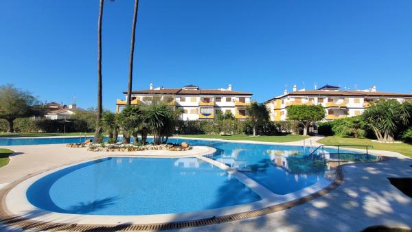 Chalet adosado en Avenida Río Llobregat, Mil Palmeras, Pilar de la Horadada photo 2